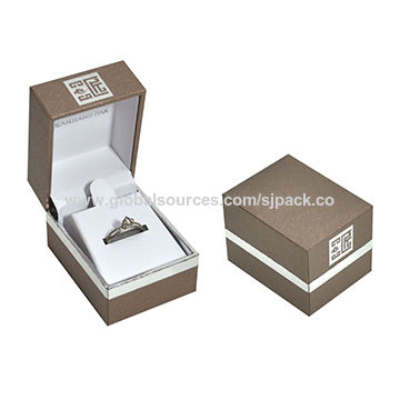 simple ring box