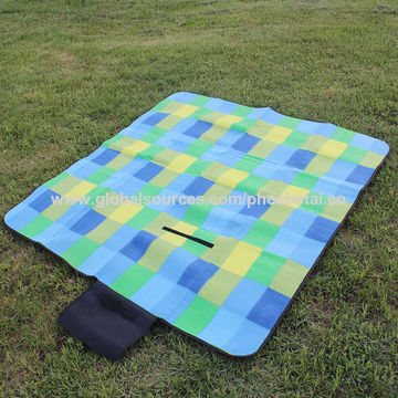 compact picnic blanket