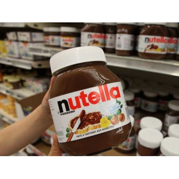 jensblogawog: SIGHTING: 5kg Nutella!