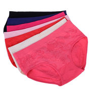 https://p.globalsources.com/IMAGES/PDT/S1111621549/Simple-seamless-pink-panties.jpg