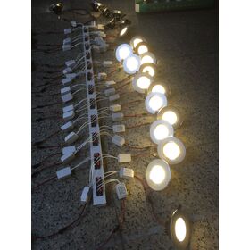 Downlight LED à intensité variable en gros avec 3 couleurs pour maison, chambre, salle à manger, garage, centre commercial