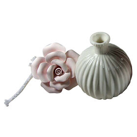 ناشر رائحة سيراميك مصنوع يدويًا مع زهرة سيراميك - مثالي لتجارة الجملة في العلاج العطري