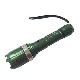 2 millions de volts choc électrique lampe de poche (TW-10) les fusils  paralysants - Chine Lampe de poche de choc, lampe de poche de la tension de  choc