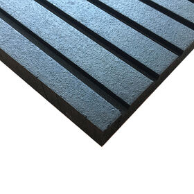 Vente en gros d'usine chinoise de tapis en caoutchouc pour écuries de chevaux à nervures larges et à absorption des chocs
