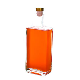 500ml square glass bottle with cork for vodka