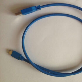 USB-C-Kabel, RoHS-zertifiziert, umweltfreundliches Material, langlebig. B2B-geeignet.