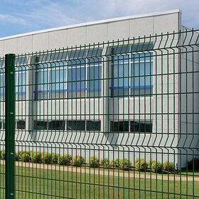 Système de clôture V-guard, fourniture de clôture en treillis métallique 3D soudé pour jardin ornemental
