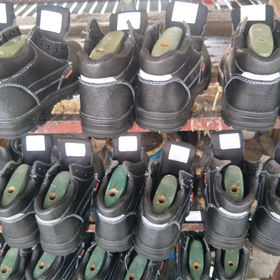 converse style safety shoes