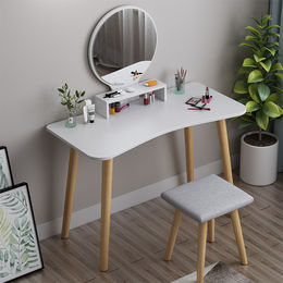 Coiffeuse moderne à maquillage Table avec miroir et ampoules lumière et  tabouret avec coussin en pu personnalisé. - Chine Coiffeuse, coiffeuse  moderne