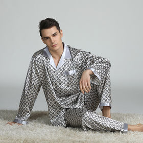 https://p.globalsources.com/IMAGES/PDT/S1186491049/Loungewear-masculino.jpg