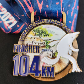 Médaille de l'Ultra-Marathon de Chiangkhong pour les finisseurs de 104 km, impression UV - Fabricant direct
