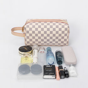 Hot Selling Fashion Small Makeup Travel Bags Cosmetic Bag Wholesale  Designer Waterproof and Resistant to Dirty - China Cosmetic Bag and Makeup  Bag price