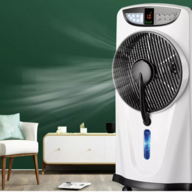 fan that throws water bottle