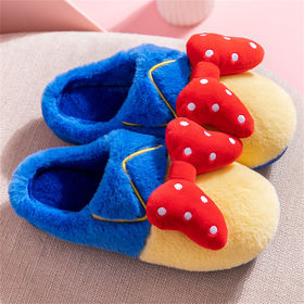 yeezy puffy slippers