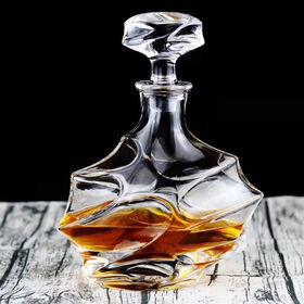 Classic Engraved 800ml Wine Whisky Glass Decanter Square Shape Embossed  Whisky Decanter with Lid - China Glass Wine Decanter and Glass Decanter  price