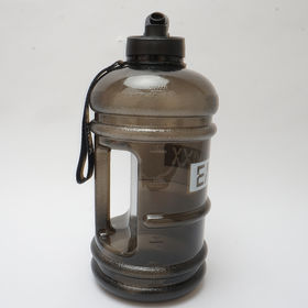 Vente en gros Pot D'eau Gallon Avec Paille de produits à des prix d'usine  de fabricants en Chine, en Inde, en Corée, etc.