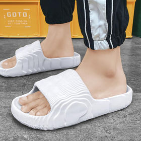 Rubber Slipper for Bathing Room Using with Different Color - China Sandals  and Flip Flops price