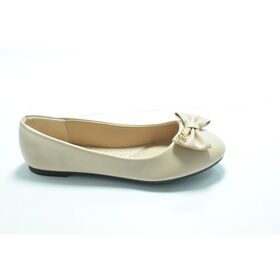 Woman footwear, slip-on footwear features breathable faux leather and quilted denim upper construction withman-made lining