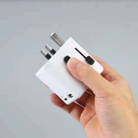 Adaptor Daya Steker Perjalanan Eropa 20W PD QD Harga Pabrik, Steker EU ke Adaptor Pengisi Daya Dinding AS Inggris AU dengan USB dan Tipe C