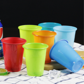 Manufacturer Disposable double wall plastic drinking cup colorful red water cup party cup for game