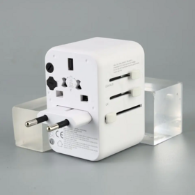 OEM ODM PD 65W Fast Charge Travel Adapter USB Universal Travel Adapter Fast Charger Power Plug Adaptor for EU UK USA AU Type Plug