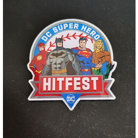 Pin kerah stainless steel dengan lapisan resin epoksi untuk DC Super Hero Hitfest. Lencana cetak kubah epoksi.