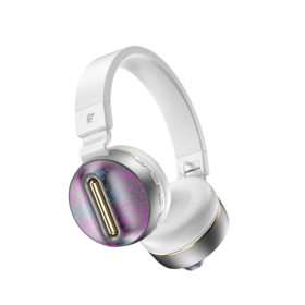 Los drivers de 45 mm reproducen un rango completo de frecuencias. Los auriculares Bluetooth te ofrecerán graves profundos.