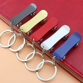 Mini Porte-clés 3D Promotionnel Skateboard Pendentif Porte-clés Personnalisé Créatif en Alliage Métallique Scooter Sportif