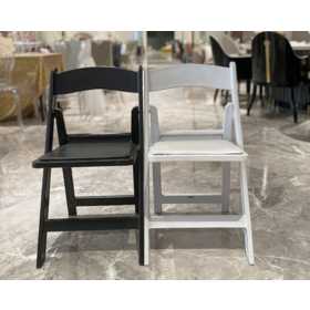 Wholesale portable folding chairs for outdoor lawns, wedding and celebration events. Chairs with thickened support for banquets