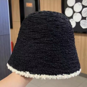 Plush Knitted Hat For women in Autumn Winter Fashionable Versatile Bucket Hat Sweet Contrasting Edge Casual Bas