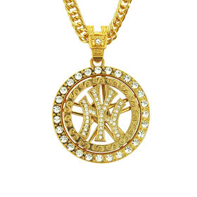 Fake hip hop jewelry wholesale store