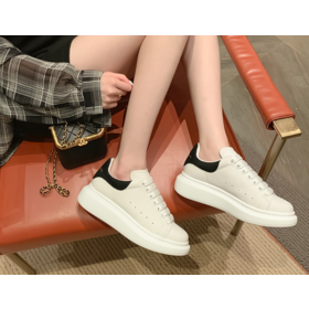 Wholesale leather mc queen couple fashion comfortable elevating casual shoes all match sneakers