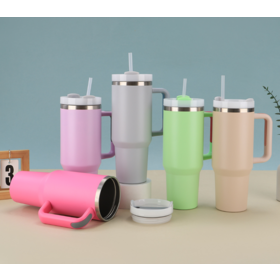 Wholesale 40oz Handle Cup Stainless steel Insulated cup kt Cat Car Cup Vacuum insulated travel mugs