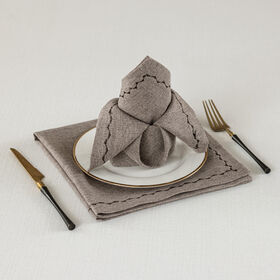 Weiße Baumwolltischdecke, Tischdecke, bedruckte Servietten nach Maß, runde schwarze Tischdecke, Satin-Tischdecke, gefaltete Serviette