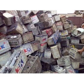 Used Scrap Battery Scrap / Car and truck battery drained lead battery scrap. Cheap.Free Shipping Worldwide