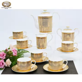 Service à thé de style occidental Karosa 17 pièces, service à café en porcelaine fine de luxe dorée en relief, nouvelle arrivée