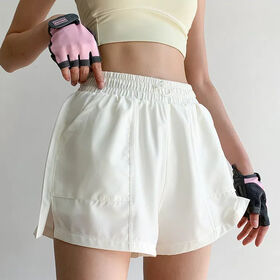 Schnelltrocknende Sportshorts mit Seitentaschen für Fitnessstudio, Yoga und Freizeit. Verstellbarer Kordelzug und elastischer Bund. Ideal für Damen im Sommer.