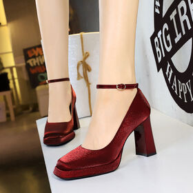 Chaussons/Mules Rouges Femme Doublés Polaire - Brodés Perles Et Gland - Pour Mariage/Intérieur