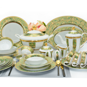Vaisselle de Luxe Dorée en Relief Style Royal Vaisselle en Porcelaine Fine Assortiments de Dîner