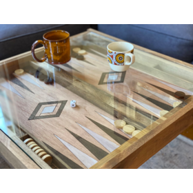Meja permainan kayu rustic 2 in 1 dengan papan permainan dan bagian atas kaca pengaman yang dapat dilepas, meja kopi kayu dengan permainan Backgammon