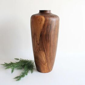 China Work Solid Wood Vase Exporter Wooden Vase for Dry Flower Sweet Home Decoration Wooden Vase Handmade Table Vase Manufacturer