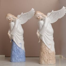 Figurines D'Anges Pour Une Décoration De Mariage - Anges Avec Fleurs