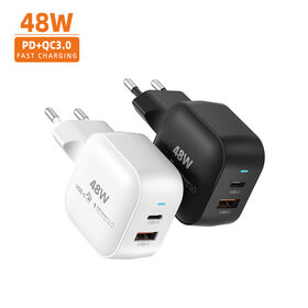 Schlankes und portables 48W GaN-Ladegerät mit 5mm Dicke und kombinierter 30W+18W Leistung, für Reise- und mobile Ladelösungen