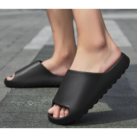 Wholesale backfill slippers for men's sports and outdoor wear with a home-like thick-soled EVA flip-flops