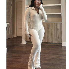 Wholesale sportswear casual women's wear, sexy tight long-sleeved micro flared two-piece set