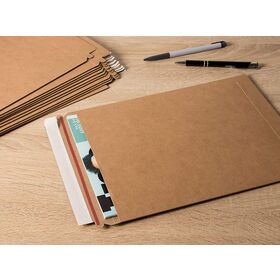 Custom Design Eco-friendly Kraft Paper Large Shape Mailer Clothing Shipping Envelopes Packaging for Clothing Store, Bookstores