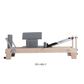 Pilates Reformer, Reformer-Maschine, schonende Pilates Reformer Übungen, Reformer Pilates für die Körperhaltung, Reformer Pilates zu Hause