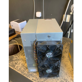 Antminer S21+ 235T rentable, en stock en HK, ANTMINER BTC Miner, Fabricante de Blockchain con garantía, proveedor de mineros ASIC de Bitcoin en Hong Kong.