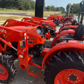 Used Tractor KUBOTA Farm Tractors 70HP 95HP 100HP 130HP 4x4 Wheeled Tractor for Sale
