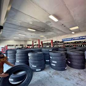 NEW truck TYRE WHOLESALE 295 80, 315 80 22.5 385 65 22.5 TOP BRANDS AND SIZES. Best 16 Ply Heavy Duty Truck Tires 295/75R22.5